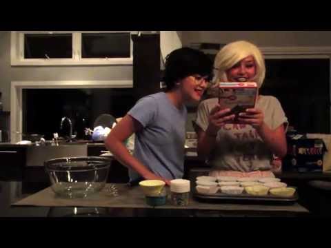 [Homestuck] Jane and Roxy's Sleepover Cooking Show
