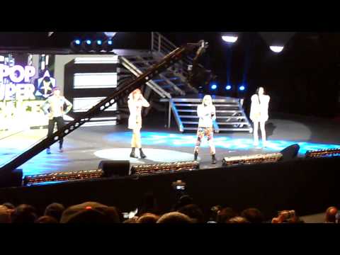 [121110] 2NE1 - Talk and I am the Best intro @ SBS Kpop Super Concert [Fancam]