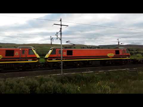 Class 90 90004 and 90040 Scout Green Shap 2023