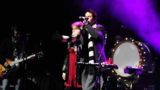 Jars Of Clay with Leigh Nash perform "Hibernation Day" 12.21.08