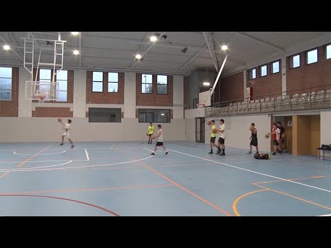 Torna la competició oficial al pavelló de Campdevànol