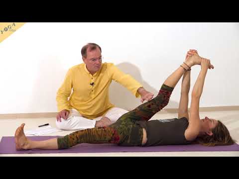 Liegender Spagat mit Kopf am Boden - Yoga Asana Lexikon