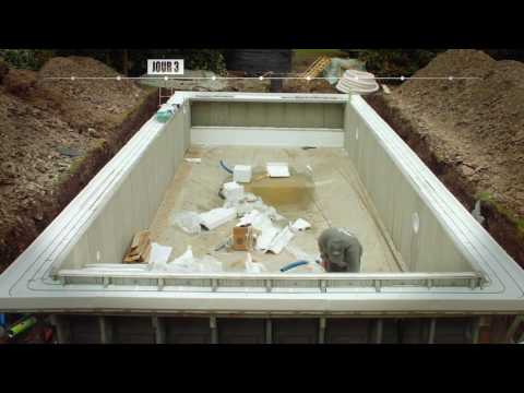 Timelapse d'une construction de piscine Le Bassin Bleu