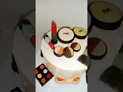 #birthdaycake #beutifull #cake #makeup 💅💄
