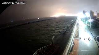 本牧海づり施設 live webcam