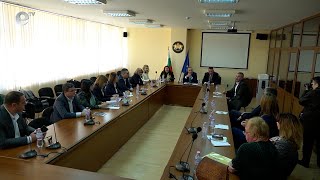Министър Кръстев: Изготвя се нова методика за подпомагане на театрите в страната