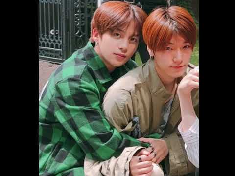 Ateez Jongho and San singing on Vlive