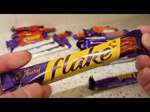 Cadburys Flake Mix Bars Food Snack Review £1.50 207g Pack