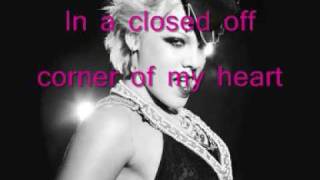 PINK- The one that got away (with lyrics)