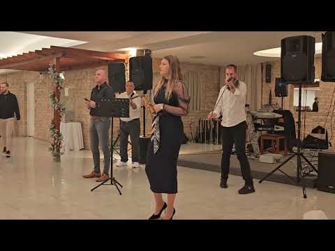 IVONA~I. EZGETA-Sretan Bozić i godina nova
