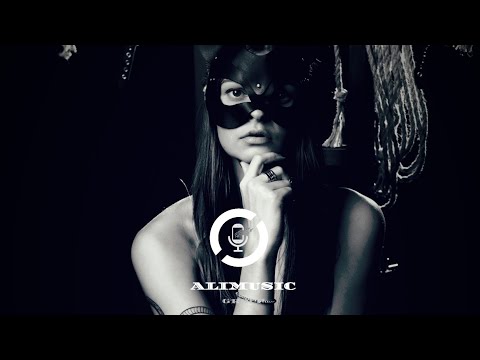 Alexander Orue - Don't Look Back [Fattie Music]