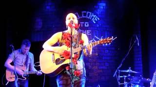 Nell Bryden sings &#39;Sirens&#39;. Brudenell Social 26th Jan 2013