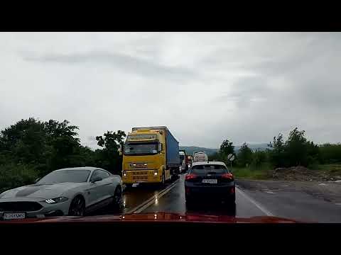 Accident grav pe DN 68A dupa intrarea in judetul Timis + masina cazuta in sant in localitatea Cosava