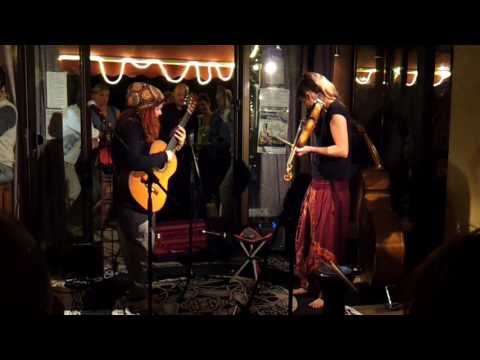 HuRaban Duo - musica del mundo - Live on Isla de la Gomera, Canary Islands