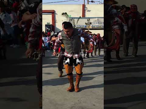 Antacho baila con mucha elegancia 🕺💥 #costumbres #tradiciones #takanakuy #antabamba #apurímac