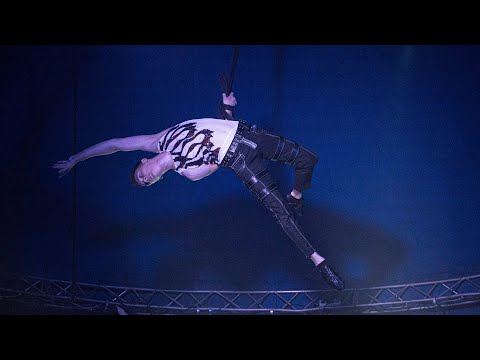 AERIAL STRAPS - OLEG LABZOV