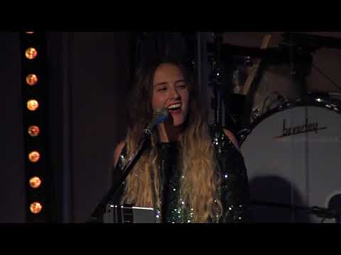 Megan Lara Mae - Have Yourself A Merry Little Christmas (live cover)