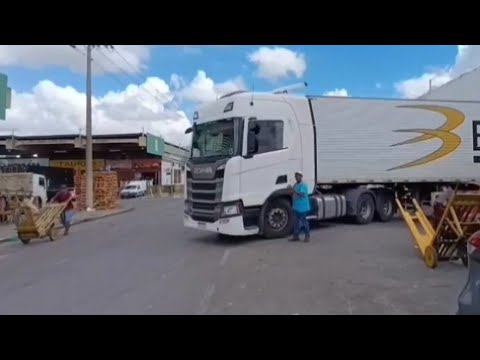 CEASA CONTAGEM MINAS GERAIS, MUITO TRABALHO PARA DESENGATAR E ENGATAR AS CARRETAS, EP1748, 13/04/26.