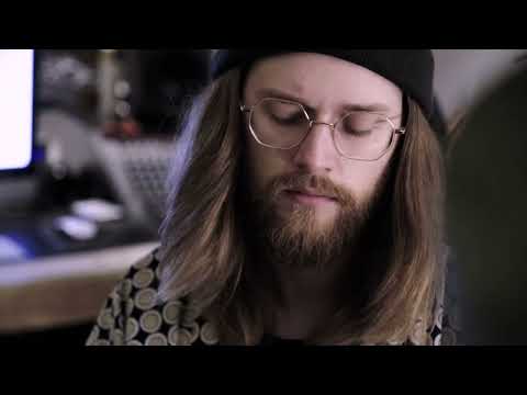 Askjell - dear past i’ve seen the apocalypse and i wanna go home ft. Amalie Stalheim (cello version)