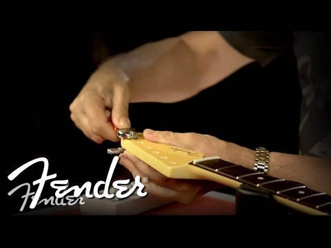 Fender American Professional Staggered Stratocaster/Telecaster Tuning Machines  Chrome Elektro Gitar Akort Burgusu - Video