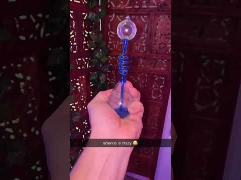 How is this even possible 🧐 #shorts