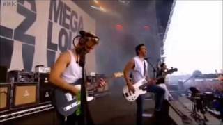 9. Rooftops (A Liberation Broadcast) - Lostprophets @ Reading 2010 Playlist