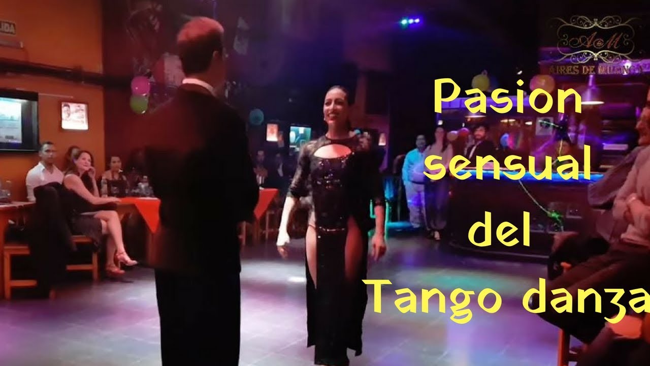Sensualidad, Laly Victoria y Jonny Carvajal en A La Parrilla milonga