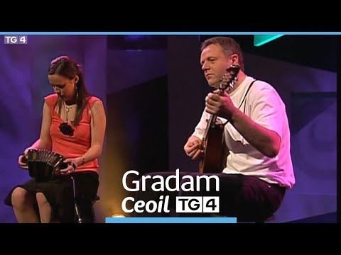 Edel Fox & Eoin O'Neill | Gradam Ceol TG4 2004 | TG4 Music Awards 2004 :