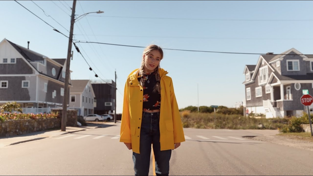 Brynn Cartelli — Convertible In The Rain