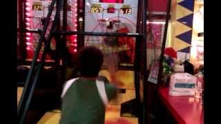 YOYO投籃機7顆硬球843分