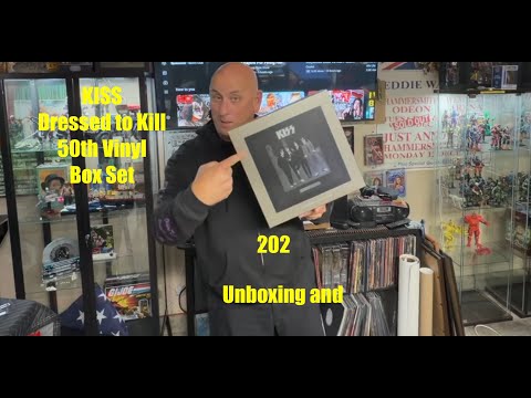Kiss Dressed to Kill 50th Anniversary Vinyl Box set. Unboxing review November 2025