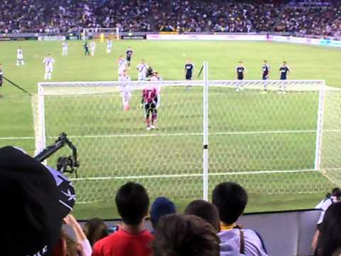 Robbie Keane Smart Play + Beckham gets mad + Landon Donovan PK