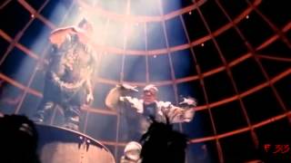 Stop it, you lie. You lie!