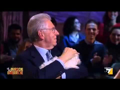 Le Invasioni Barbariche   MARIO MONTI ADOTTA UN CANE