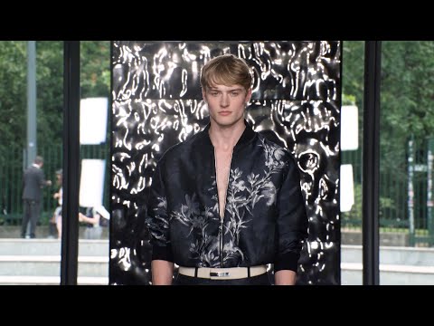 KB Hong by K-Boxing SS24 Fashion Show | Milan Fashion Week Men's  | VRAI Magazine