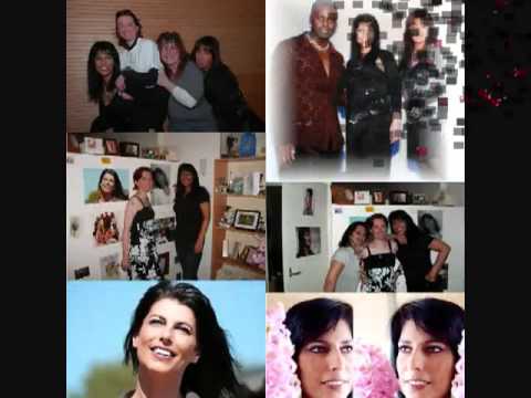 Ernestine en Anouskha en Ernestine en Ron van Dordt.