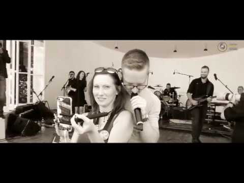 EEF Contest Gewinner 2018 - "Smooth Band"- Fever / Hound Dog