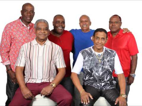 Fundo de Quintal  - Sem Segredo/Amor dos Deuses