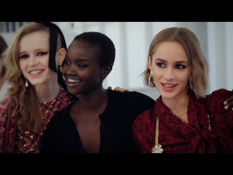 Highlights from the 2021/22 Métiers d’art Show — CHANEL Shows