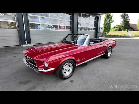 FORD Mustang Convertible 351-video-32