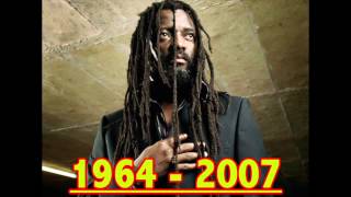 Lucky Dube, Take it to Jah. (Reggae)