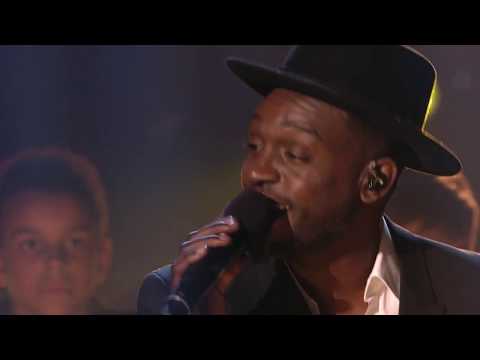 Corneille - Sign Your Name (Live)