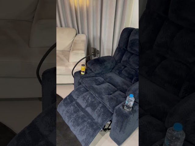 الكويت- اورا هزاز دوار كحلي