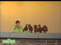 Sesame Street Kermit Counts Monkeys