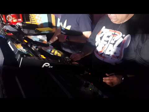 Carlos Ruiz & 2robots playing Sickwave - Voodoo (ItuS Remix) + Daft Punk @ Bahrein Buenos Aires 2014