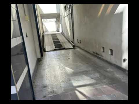 VENTA DE COCHERA CUBIERTA  CON BAULERA MORON SUR