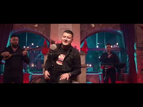 Lok Komoni - Mos ma prek shkja kufinin