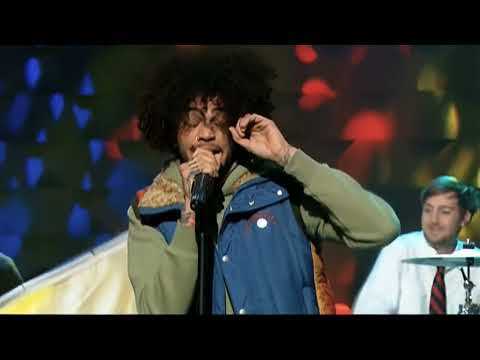 Gym Class Heroes - Cupid's Chokehold (Live At Late Night With Conan O' Brien 01/12/2007) HD