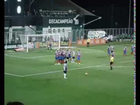 Galo x Bahia - Com gol de Leonardo Silva e lances do Ronaldinho Gaúcho - R10