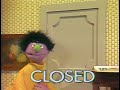 Sesame Street A Muppet Closes Everything